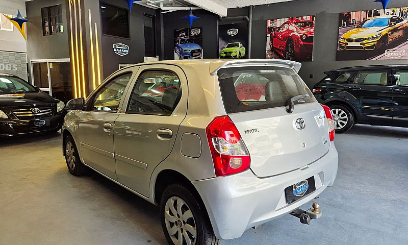 Etios X 1.3 Flex 16V...