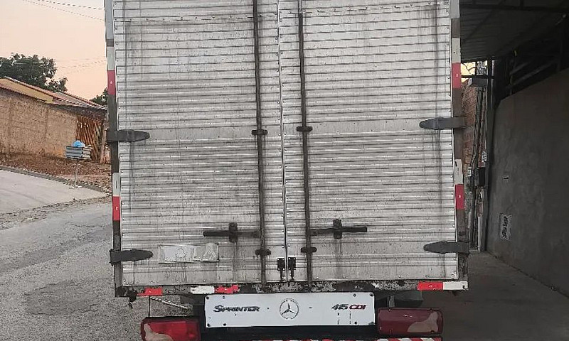 Mercedes-Benz Sprint...