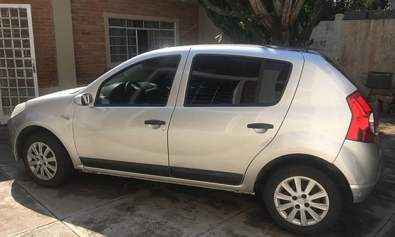 Vendo Sandero Exp 1....