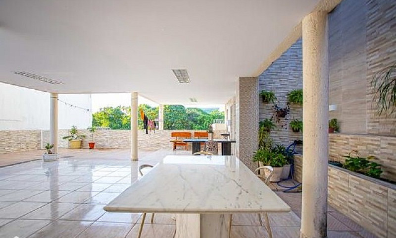 Casa Semi-Mobiliada ...