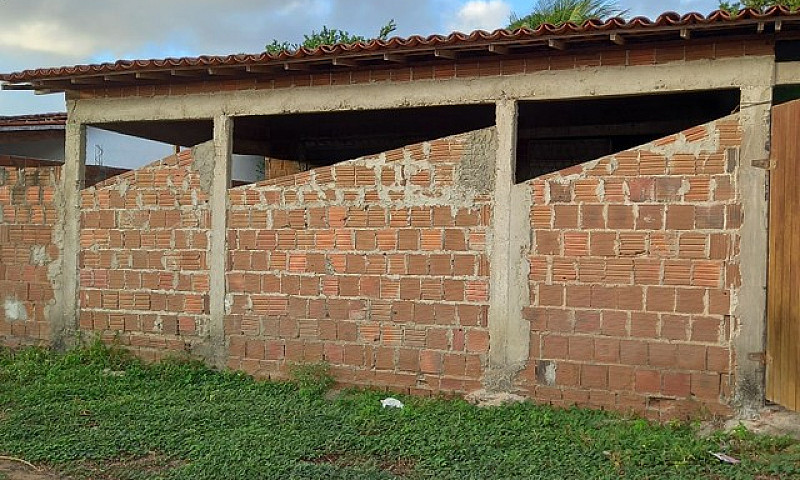 Casa A Venda...