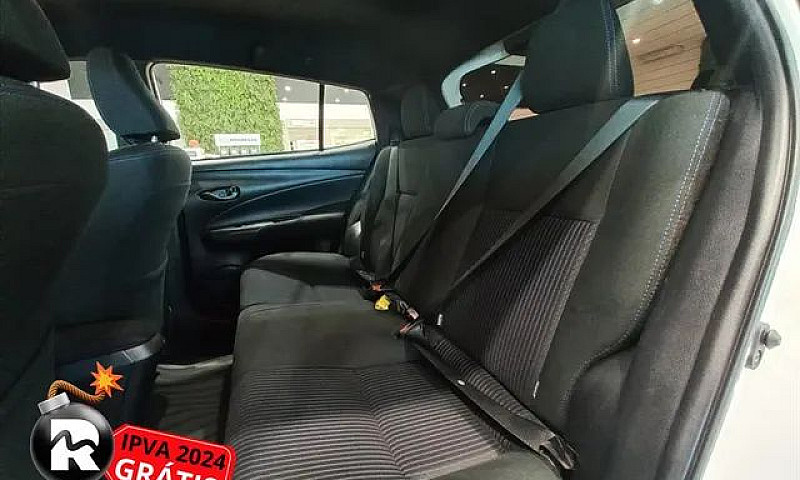 Toyota Yaris 1.3 16V...