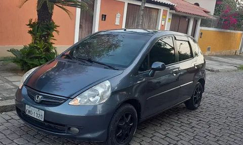 Honda.   Fit.    200...