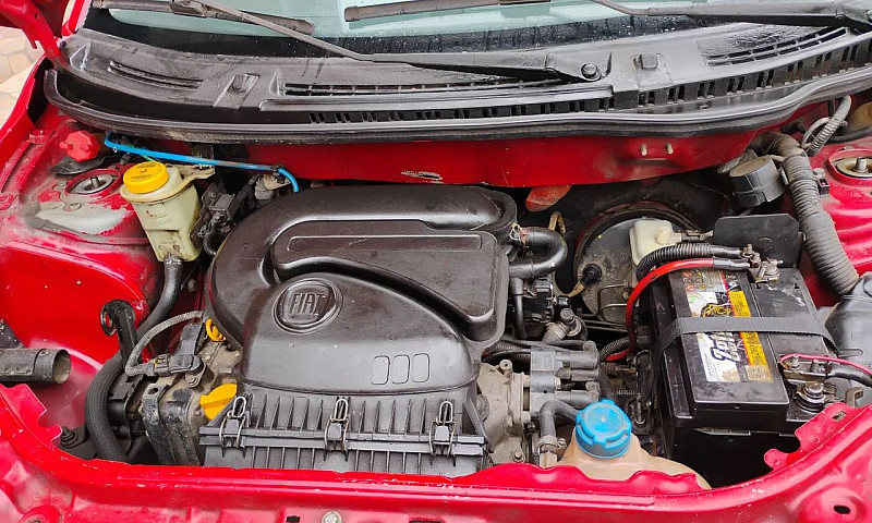 Fiat Uno Vivace Cele...