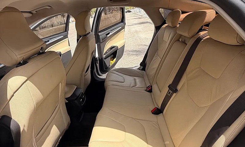 Ford Fusion Titanium...