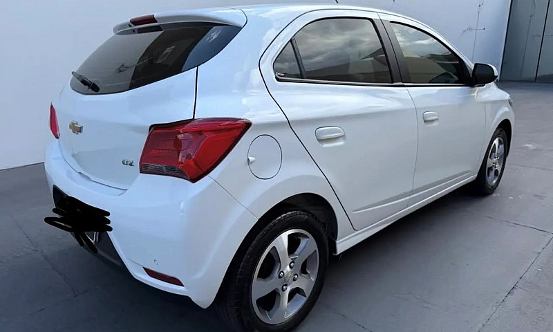 Chevrolet Onix Hatch...