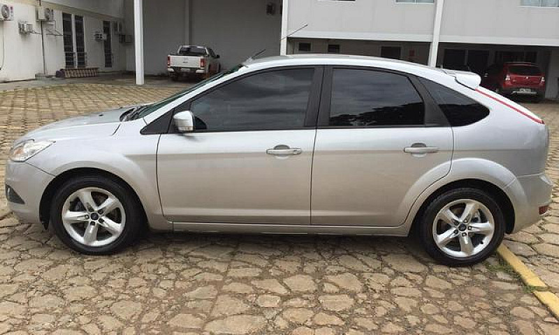 Ford Focus Hatch 2.0...