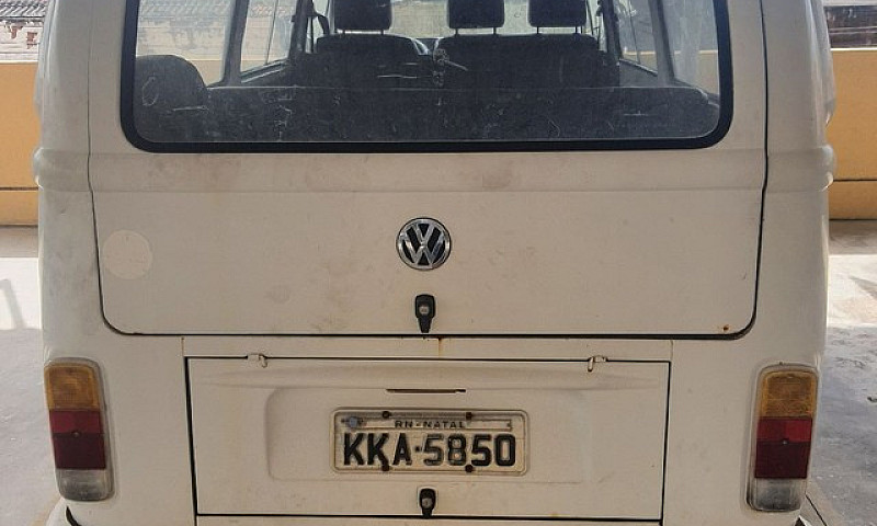 Vendo Kombi 2003...