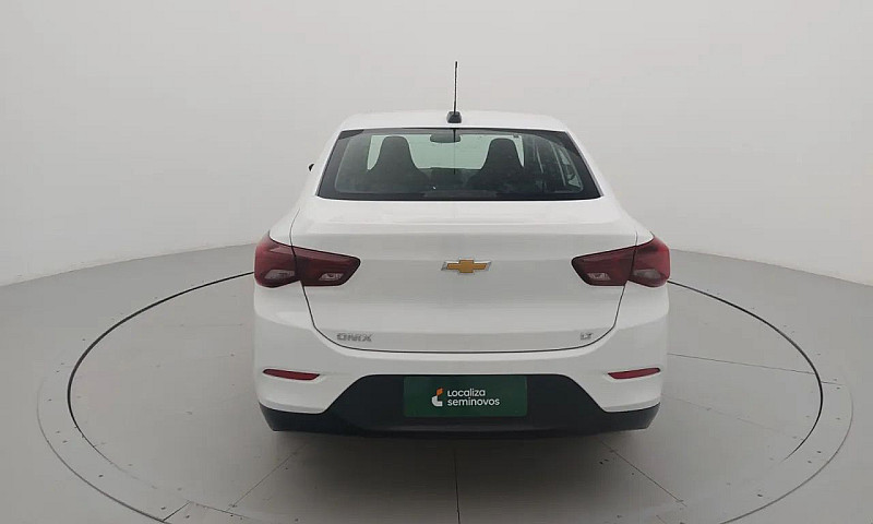 Chevrolet Onix Plus ...