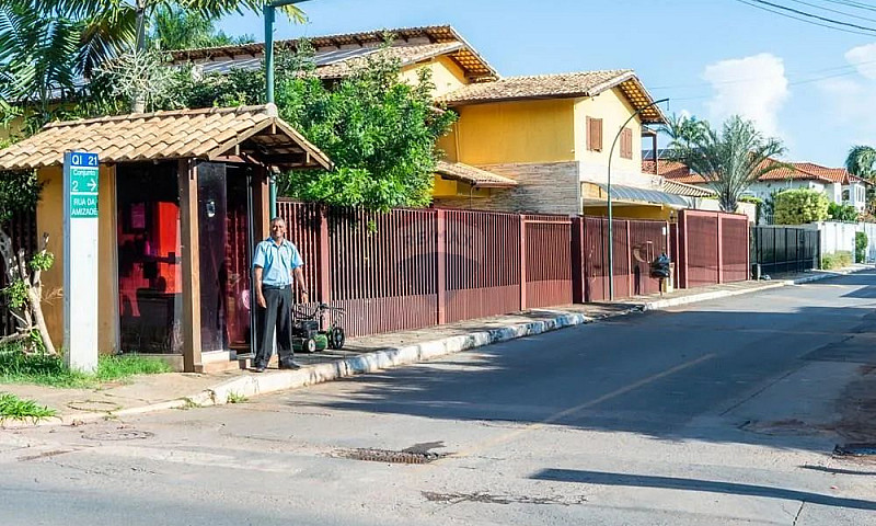 Casa Exclusiva Com E...
