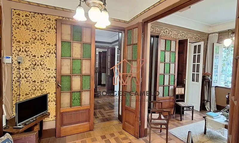 Casa Com 6 Dormitóri...