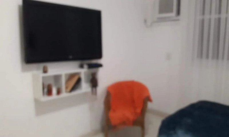Quarto Com Banheiro ...