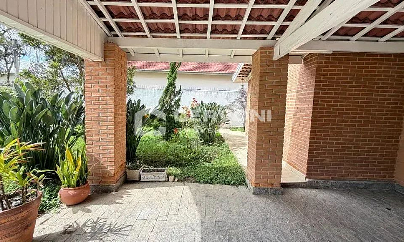 Aluguel Casa Residen...