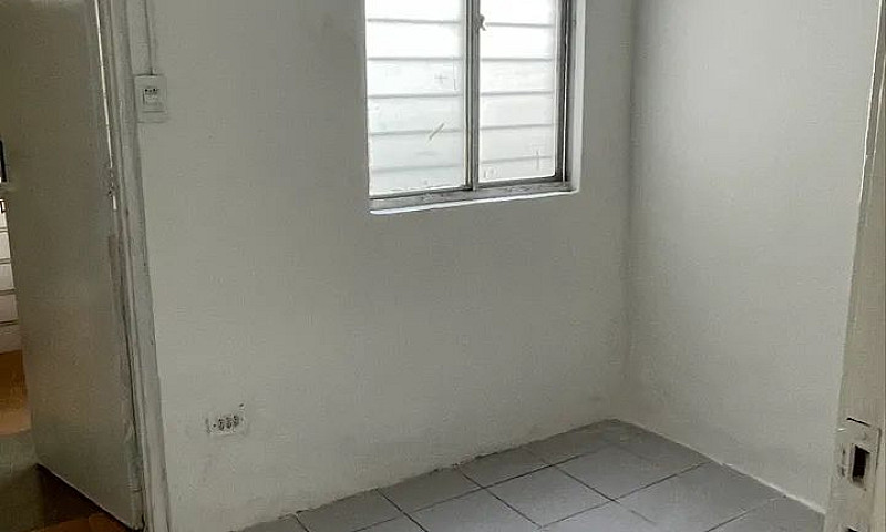 2 Quartos + 1 Revers...