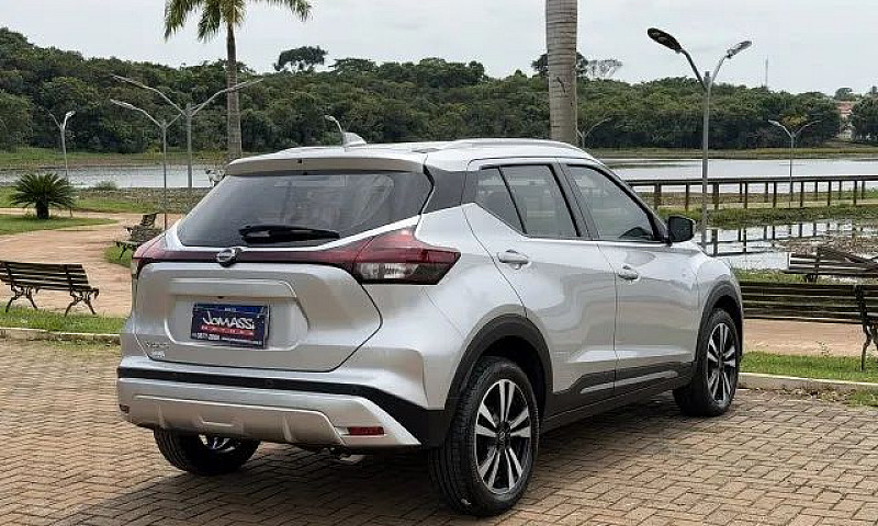 Nissan Kicks Advance...