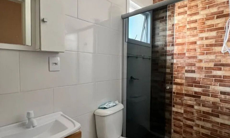 Casa Com 2 Dormitóri...