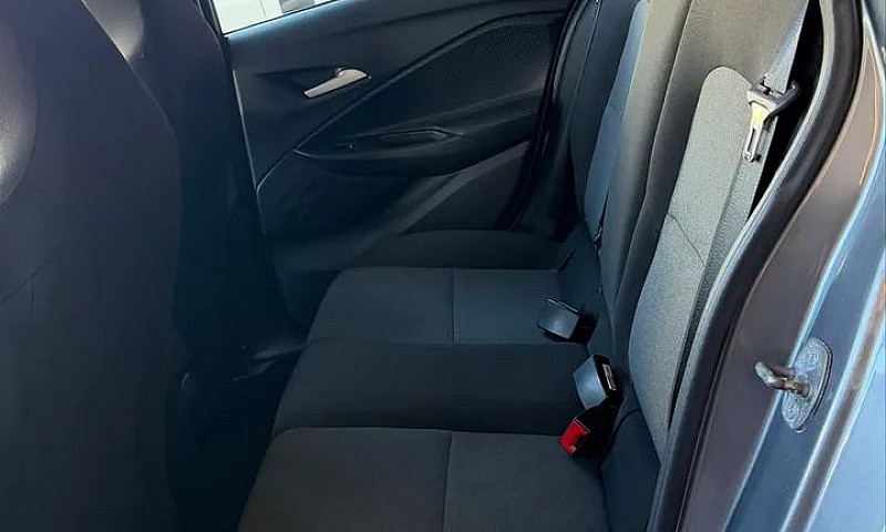 Chevrolet Onix Hatch...