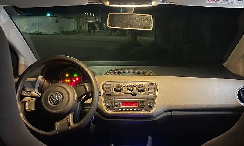 Volkswagen Up! Move ...