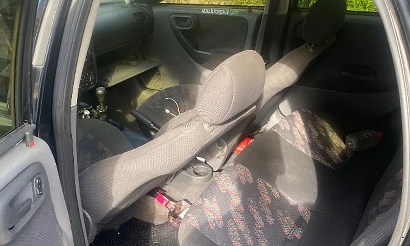 Chevrolet Corsa Hatc...