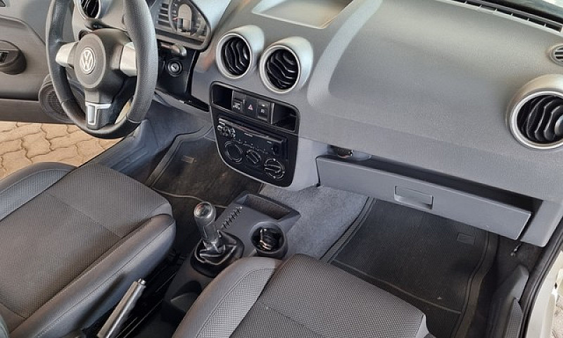 Volkswagen Saveiro 1...