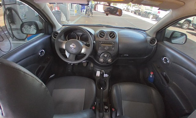 Nissan Versa Manual ...