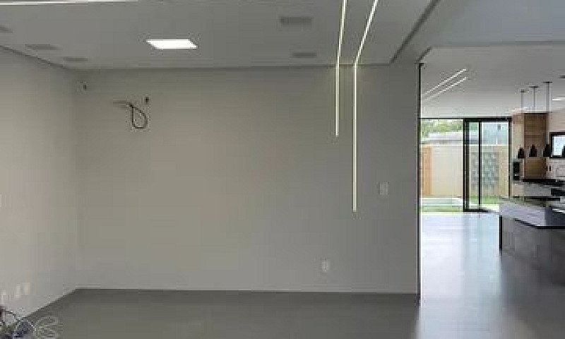 Casa Novíssima 4 Suí...