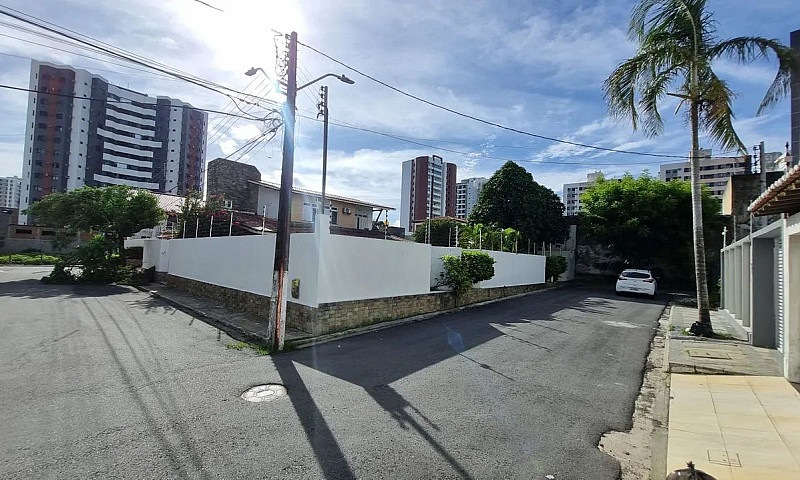 Mansão No Melhor Lug...