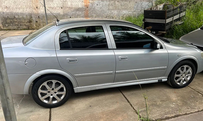 Chevrolet Astra Adva...