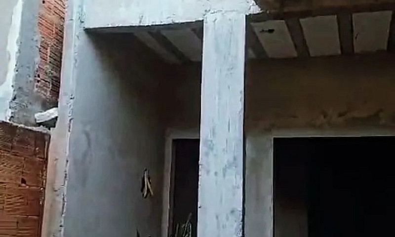 Vendo Casa Em Constr...