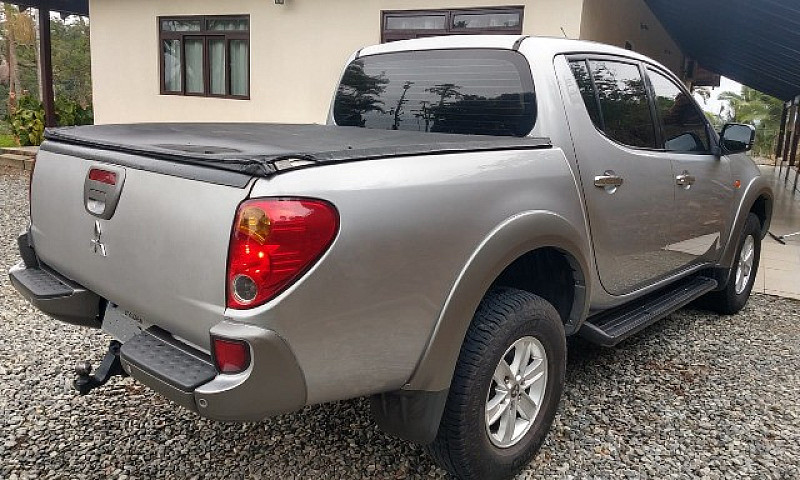 L200 Triton Hpe 3.2 ...