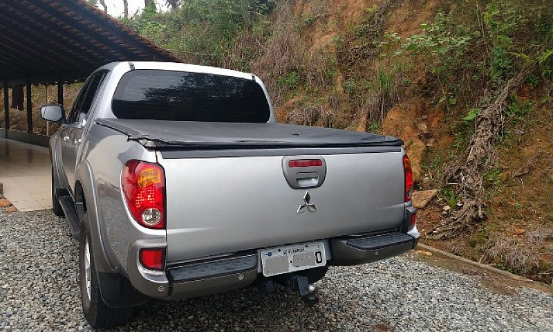 L200 Triton Hpe 3.2 ...