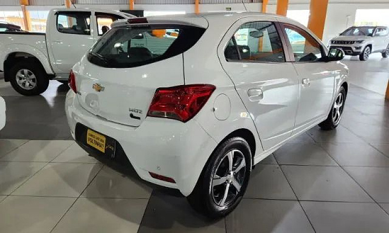 Chevrolet Onix Ltz 1...