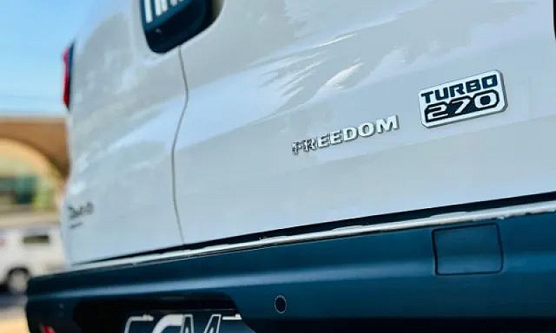 Fiat Toro Freedom 1....