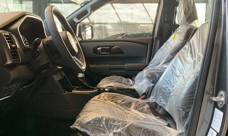 Mitsubishi Triton Ka...