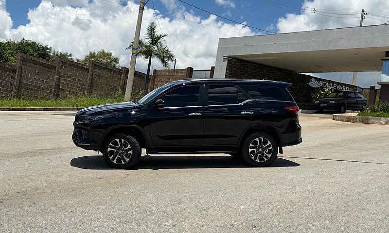 Toyota Hilux Sw4 Srx...