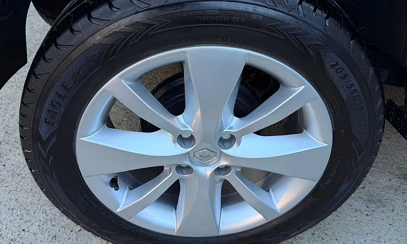 Renault Sandero Step...
