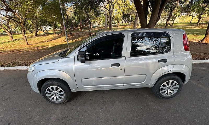 Fiat Uno Vivace Cele...