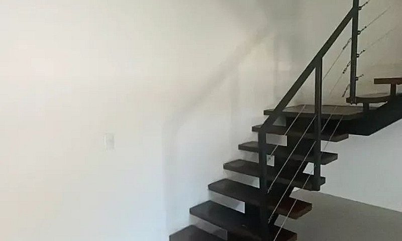 Casa À Venda No Cond...