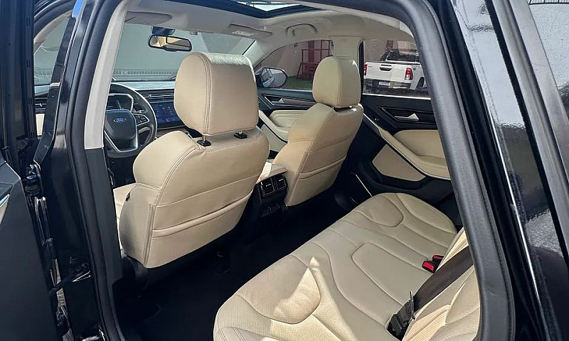 Ford Territory Titan...