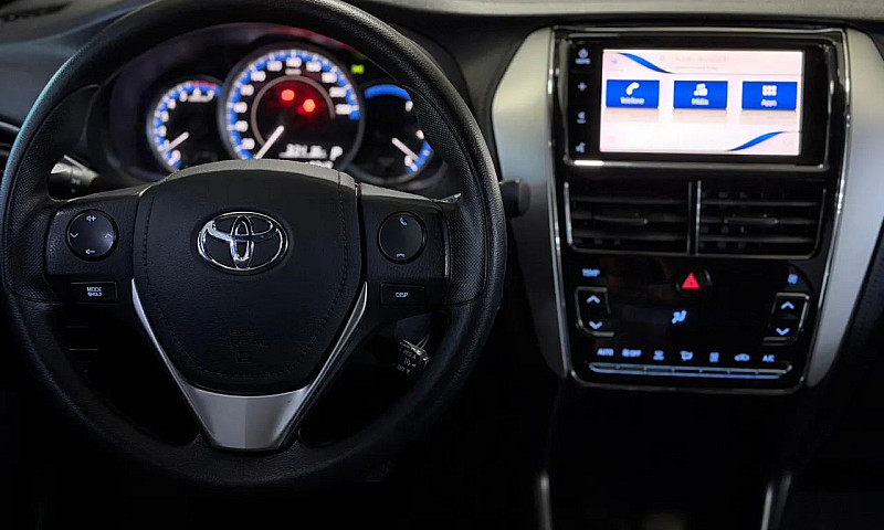 Toyota Yaris Xl Plus...