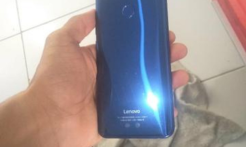 Lenovo K5 Play So Tr...