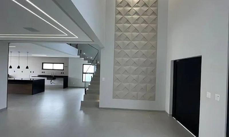 Casa Novíssima 4 Suí...