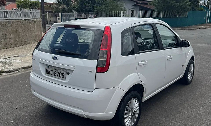 Ford Fiesta 1.6 8V F...