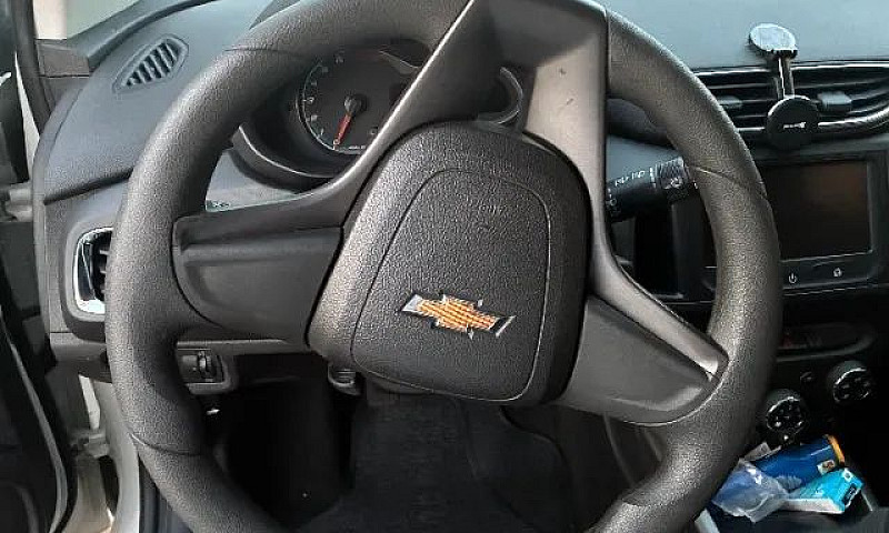 Chevrolet Onix Hatch...