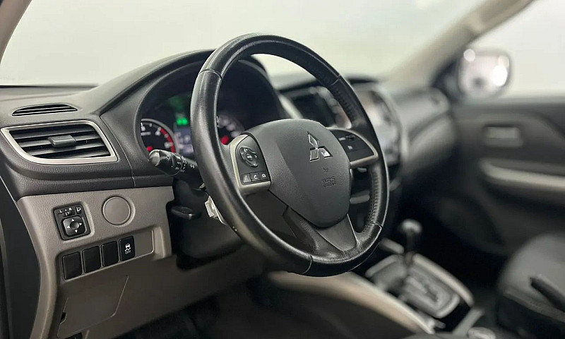 L200 2019 Triton Spo...