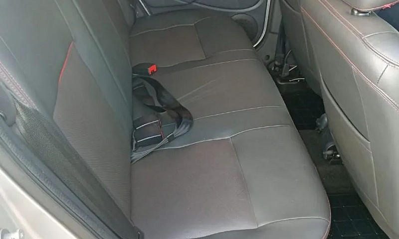 Renault Sandero Step...