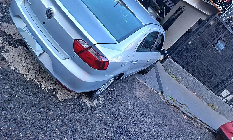 Volkswagen Voyage 1....