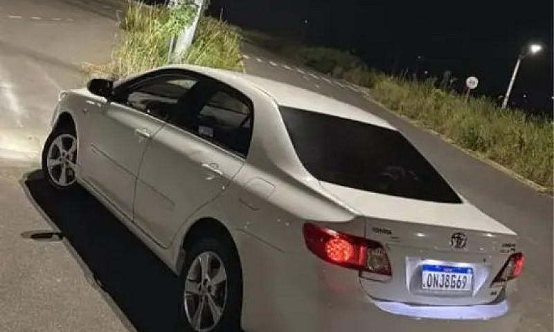 Toyota Corolla Xei 2...