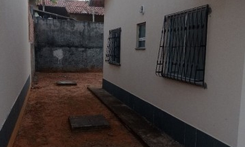 Aluga-Se Casa...