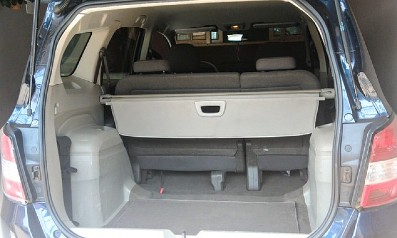 Chevrolet Spin Lt 1....